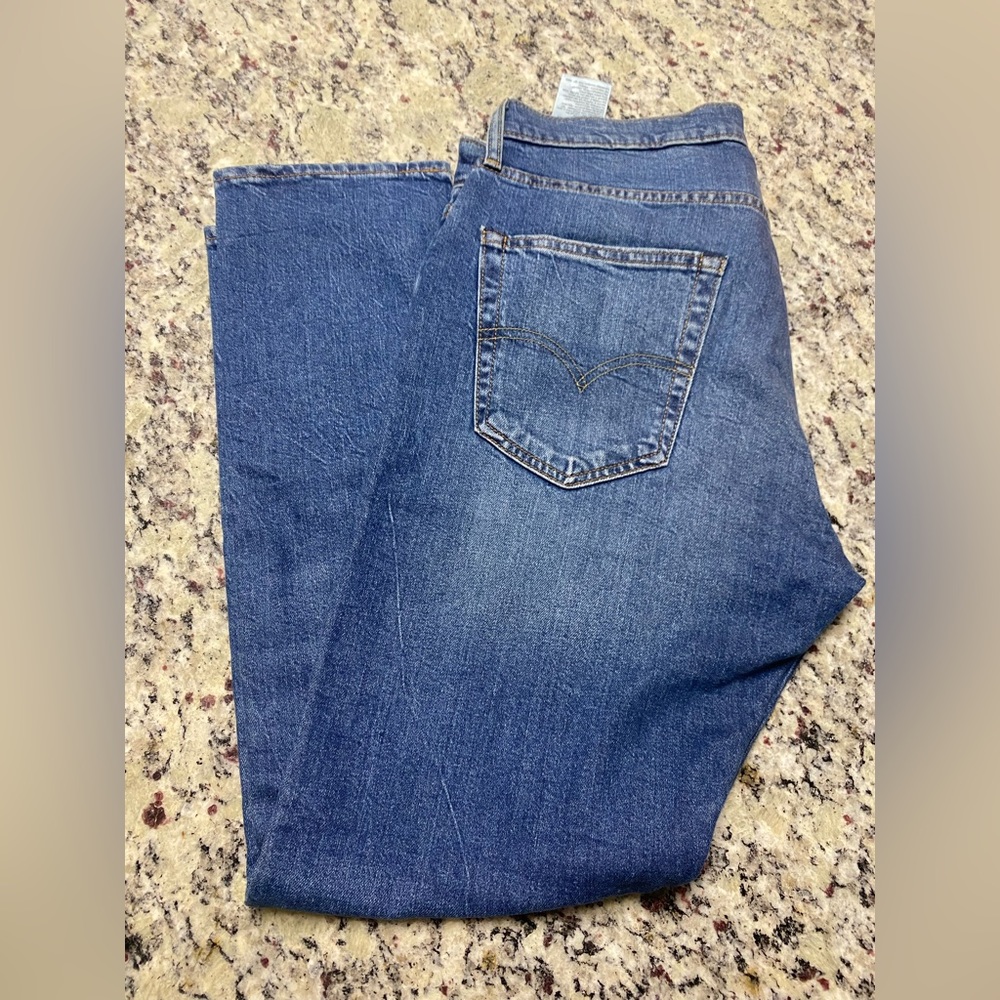 Men’s Levi’s 512 Slim Taper Medium Wash 33x30